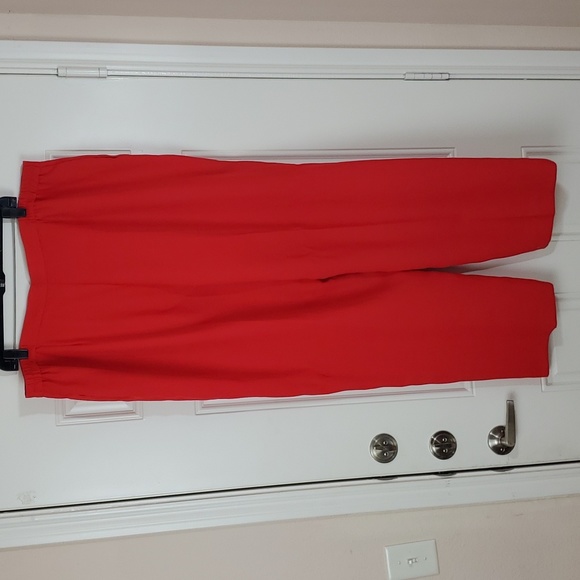 Lilly & Taylor Red Pantsuit - Picture 11 of 11